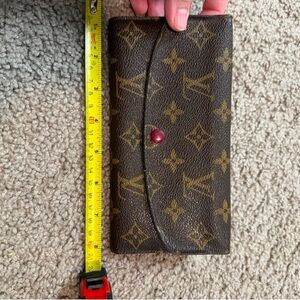 AUTHENTIC Louis Vuitton Emelie Wallet